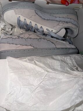 Puma Kids Light Gray Suede Low-Top Sneakers